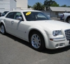 2006 Chrysler 300C Base.jpg